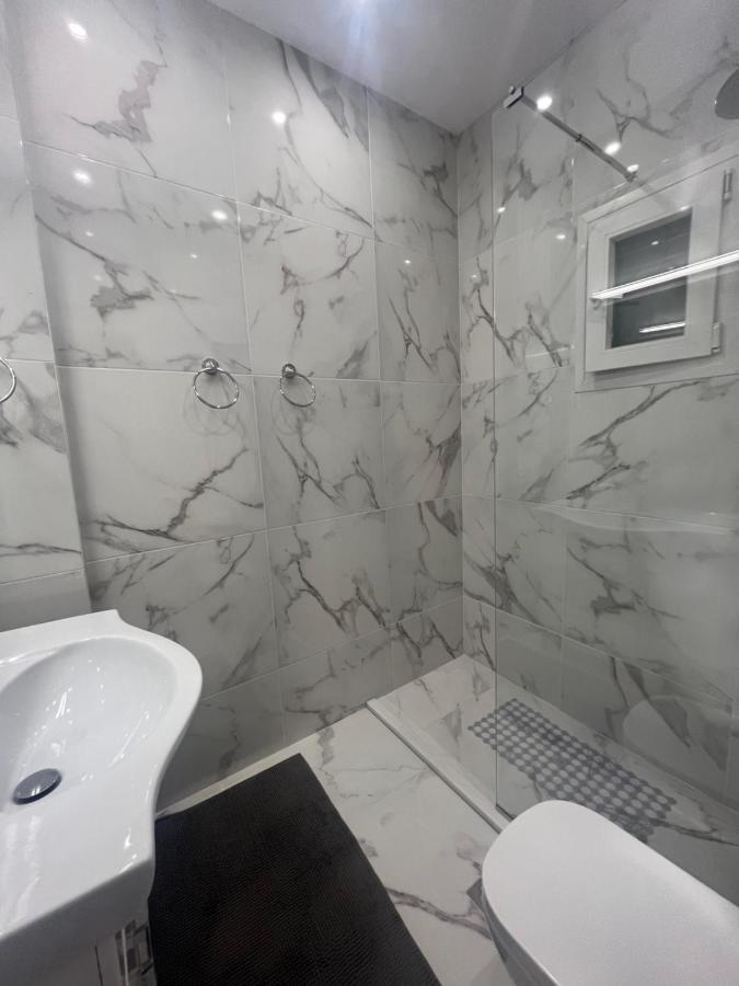 White Apartment Atenas Exterior foto