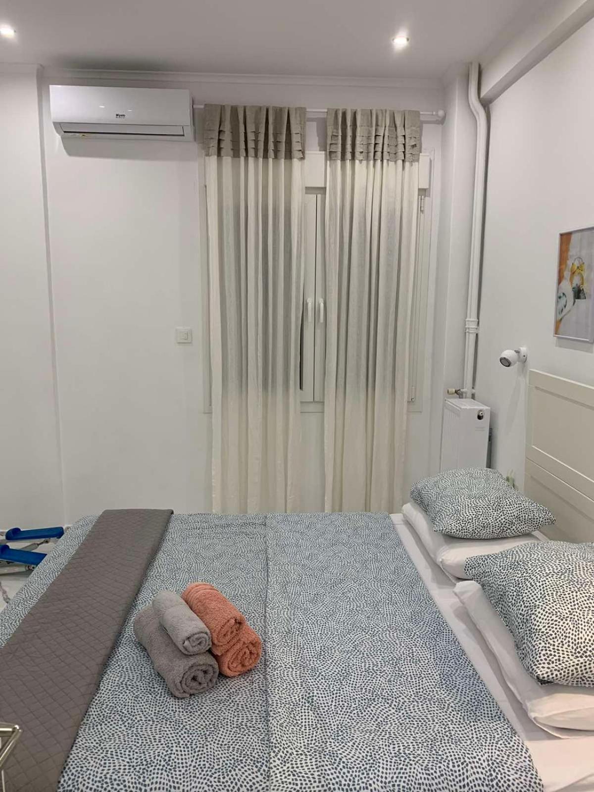 White Apartment Atenas Exterior foto
